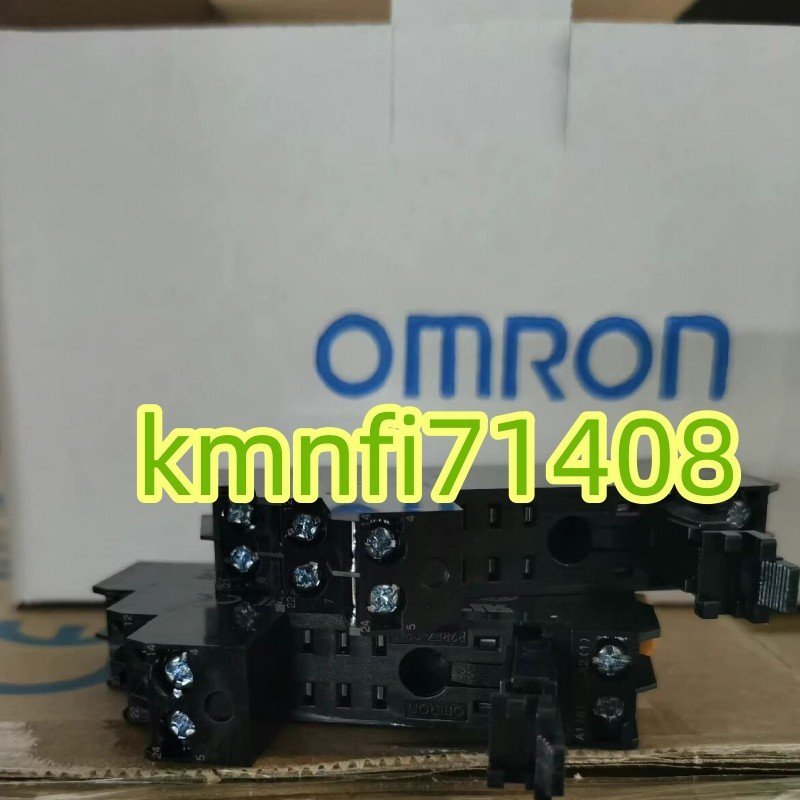 【新品】50個セット オムロン 　P2RFZ-08-E 　表面接続ソケット　★６ヶ月保証