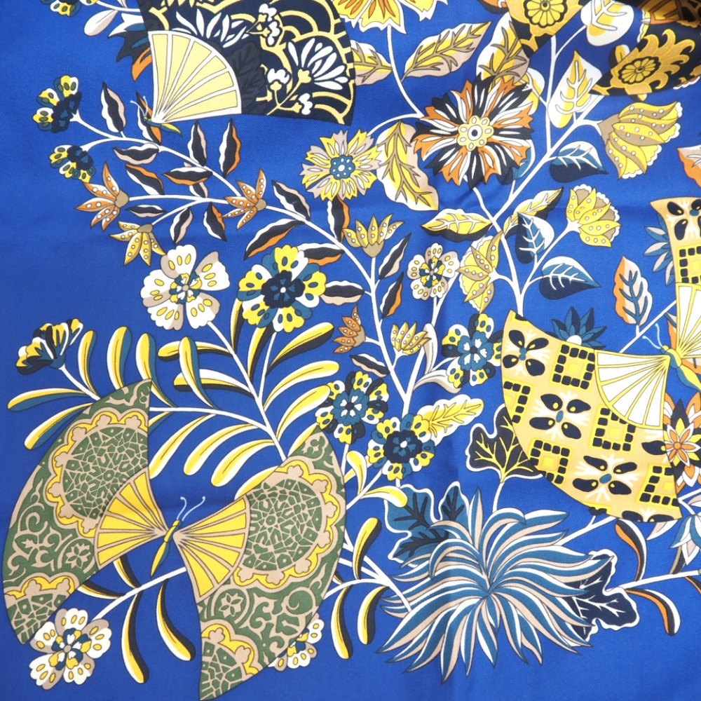 HERMES/エルメス カレ90 Fleurs et papillons de Tissus 花咲く織物 スカーフ ブルー ユニセックス ブランド