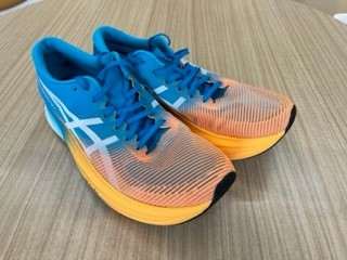 送料無料 asics METASPEED SKY + アシックス メタスピードスカイ