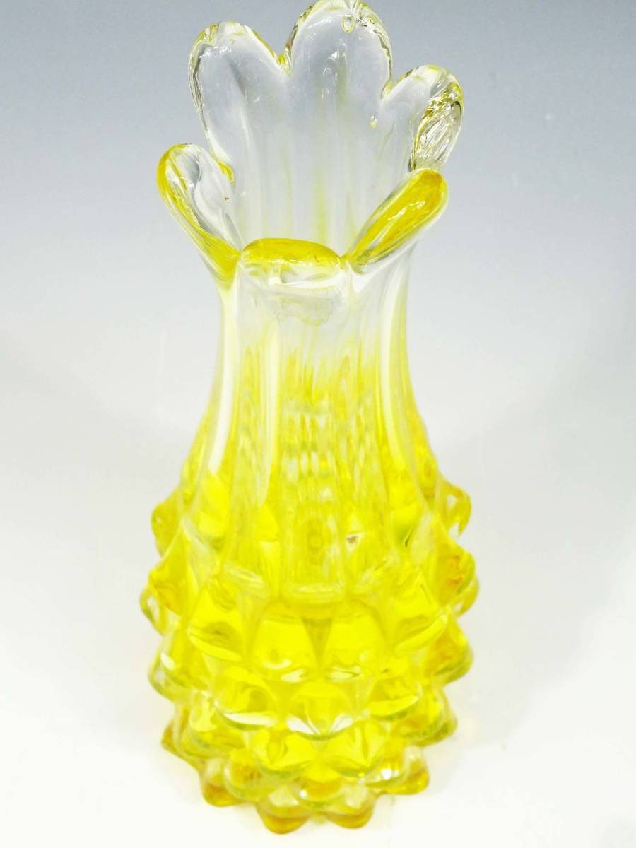 *(TD) Showa Retro glass made vase height : approximately 27cm clear yellow flower base ornament deformation yellow color flower bin flower vase Vintage interior miscellaneous goods 