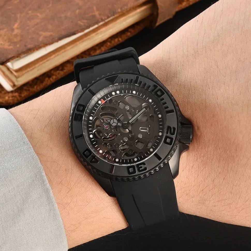 NH72 A MOD 高品質 自動巻 腕時計 スケルトン ブラック ステンレス 高級腕時計 日本未発売 ダイバーズウォッチ_画像3