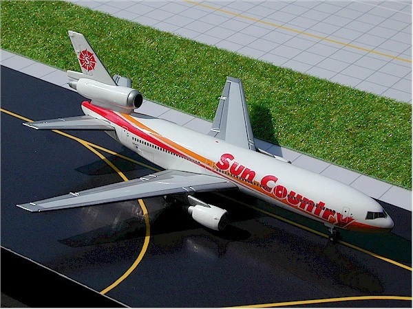 ■即決 ジェミニ 1/400【マクドネル・ダグラス DC-10-15 サンカントリー航空 #N154SY_参考見本です