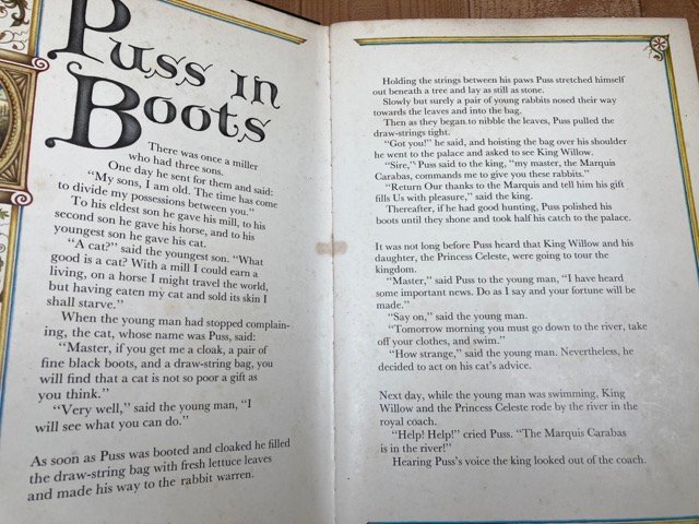  иностранная книга устройство книга с картинками / сапоги . да . кошка Puss in Boots/1976 год CIB1095