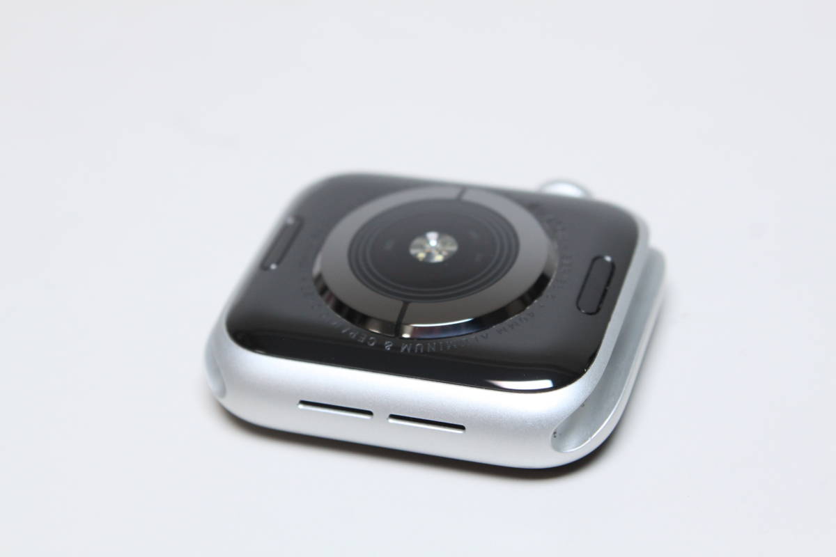 Apple Watch Series 5/GPS+セルラー/40mm/A2156〈MWQ62J/A〉④_画像5