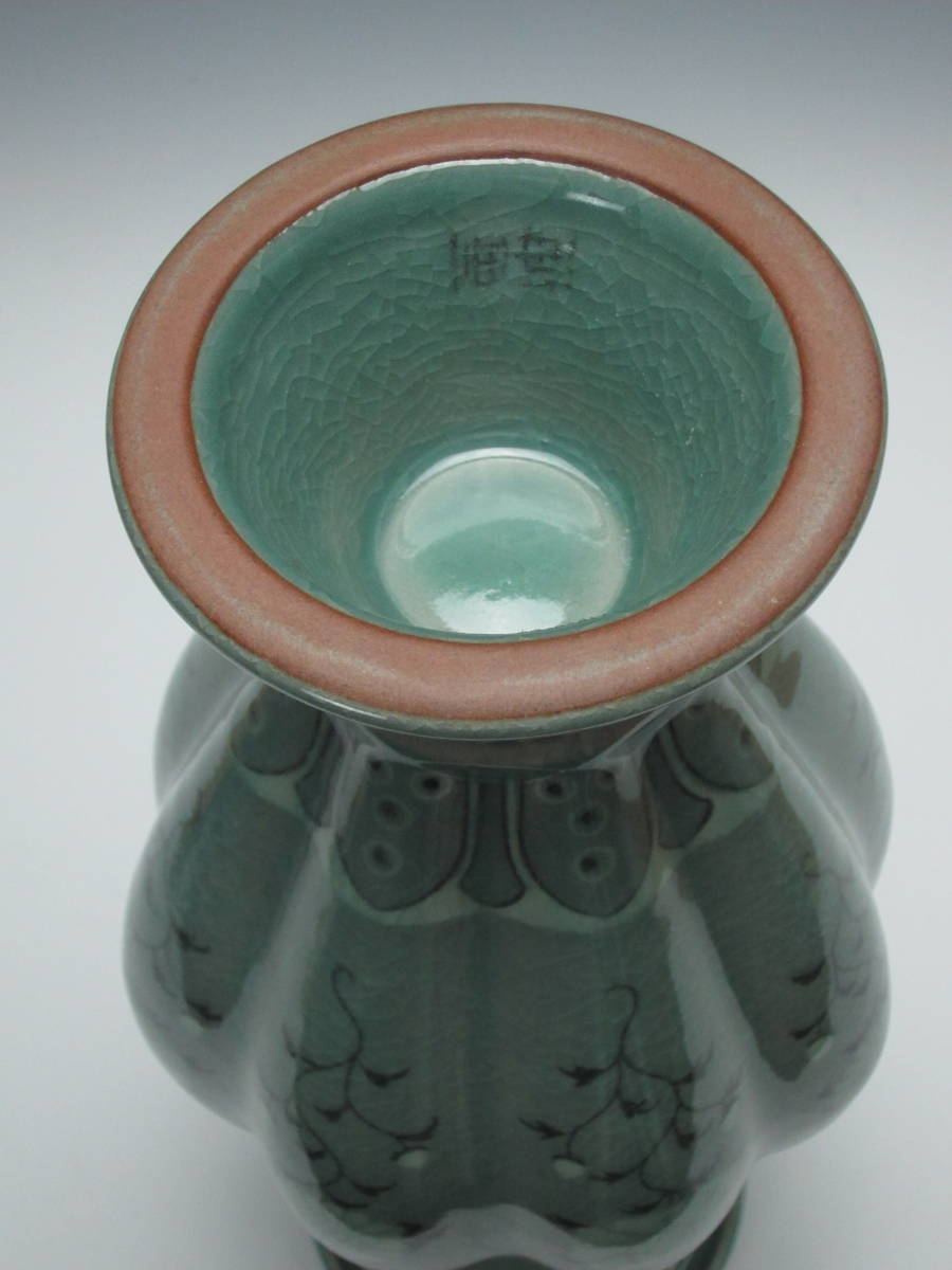 人間文化財 柳海剛 作 高麗青磁象嵌菊牡丹文瓜形花瓶|Yahoo 人間文化財 柳海剛 作 高麗青磁象嵌菊牡丹文瓜形花瓶|Yahoo