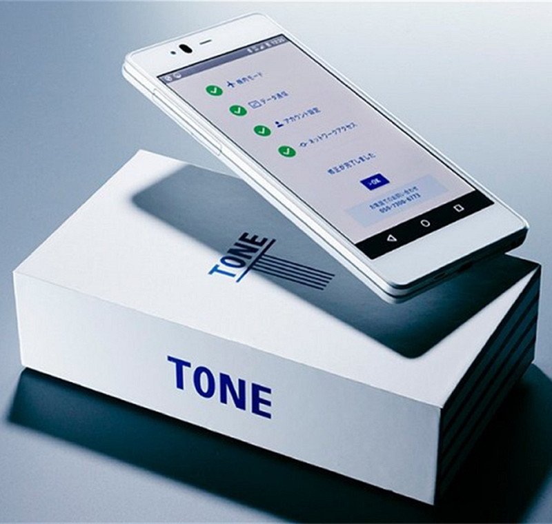 SIMフリー スマホ 本体 白ロム 富士通 TONE ｍ17 ホワイト トーンモバイル 格安SIM使用可 箱あり 充電ケーブル付き★送料無料★新品未使用_画像7