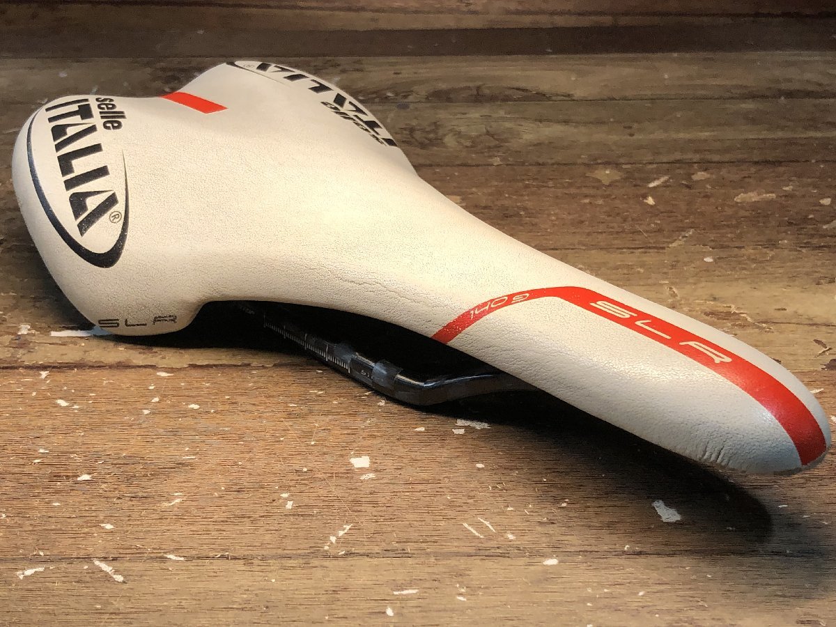 FW203 セライタリア selle italia SLR サドル 白 カーボンレール ※スレあり