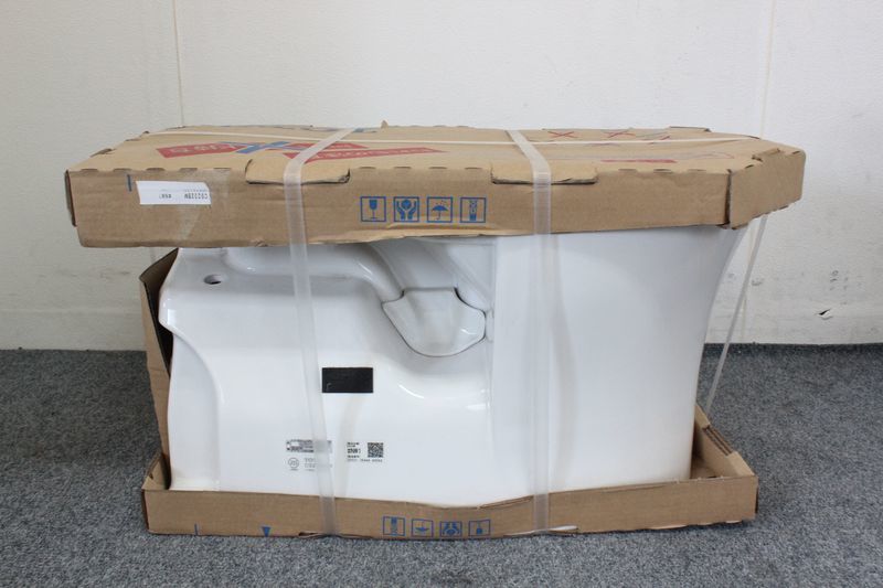 ◆H22024E3015）直取り直配のみ 新品 TOTO CS232BM SH233BA ピュアレスト QR リモデル トイレ 便器 タンク セット_画像6