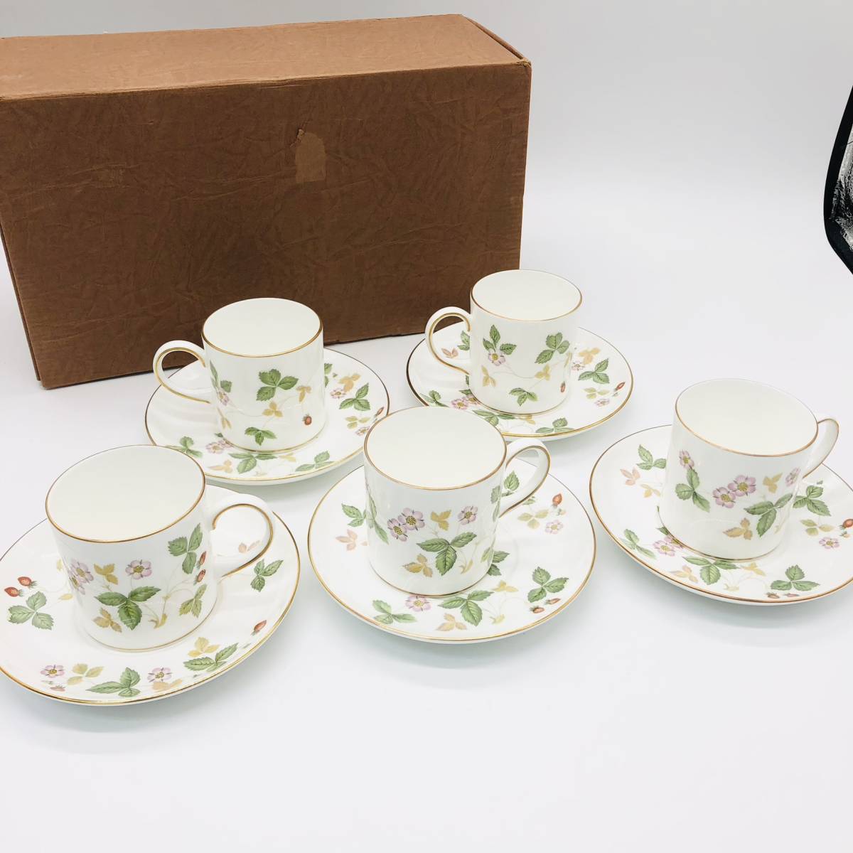 保管品 WEDGWOOD ウェッジウッド ワイルドストロベリー コーヒーカップ カップ & ソーサー 5客 食器 コップ ティーカップ