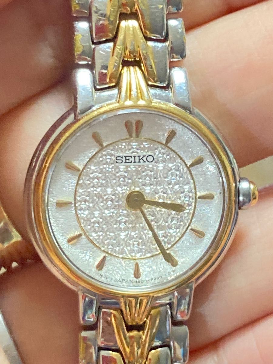 正品 ゴールドとシルバーのコンビ色のSEIKOレディース腕時計です 正品 ゴールドとシルバーのコンビ色のSEIKOレディース腕時計です