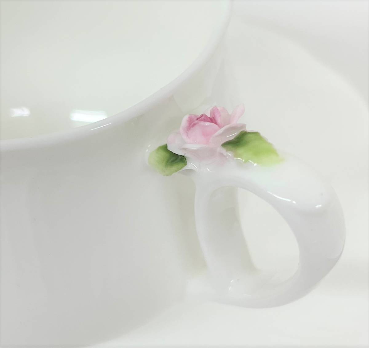 伝統工芸 工芸品 工芸美術 ＊MARURI マルリ BONE CHINA ボーンチャイナ ＊ローズ 薔薇 ペア ＊コーヒーカップ ソーサー 2客 珈琲 日本製_画像3