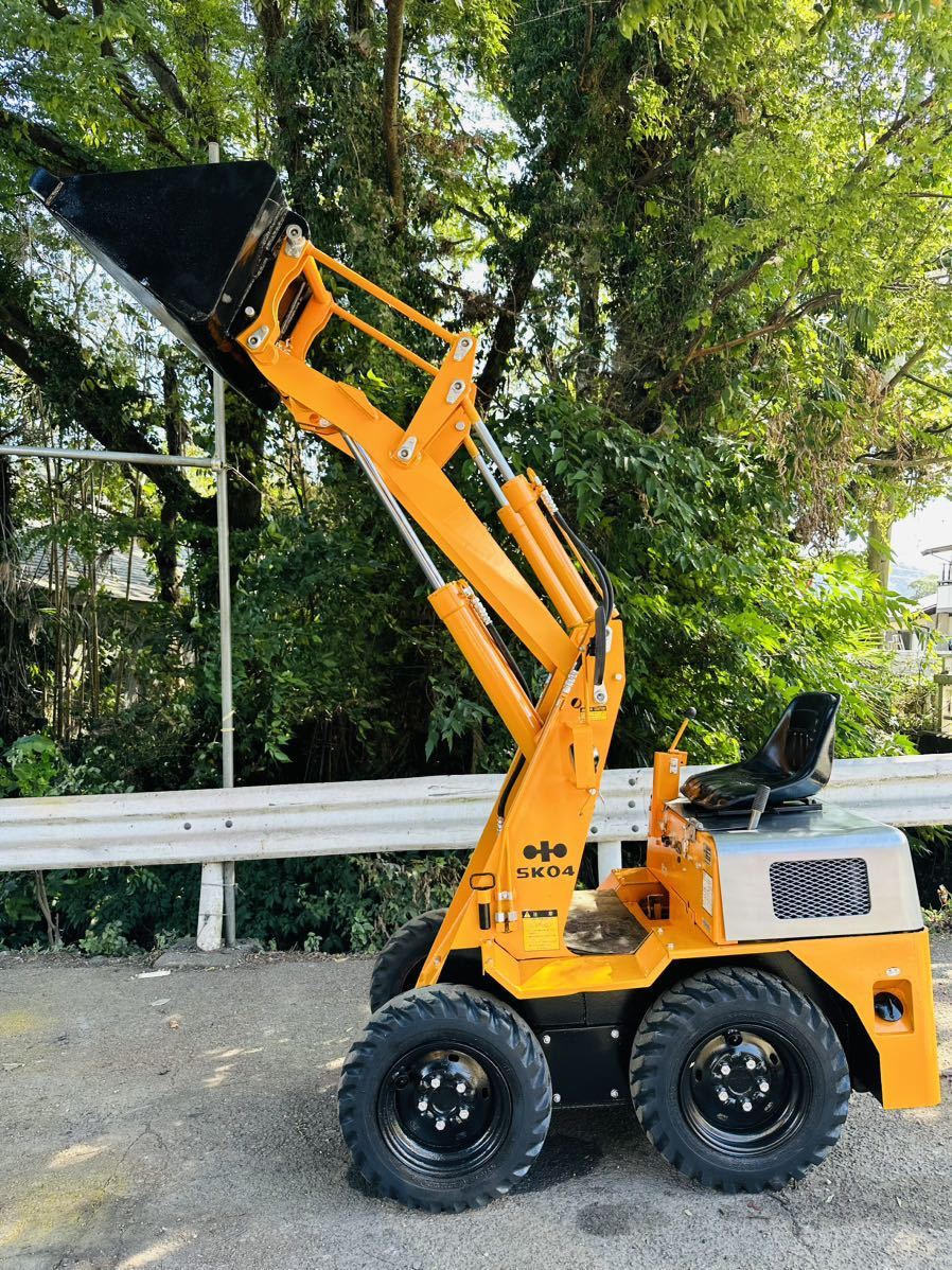 Yahoo!オークション - KOMATSU コマツ SK04 ホイルローダー 13馬力 Yahoo!オークション - KOMATSU コマツ SK04 ホイルローダー 13馬力