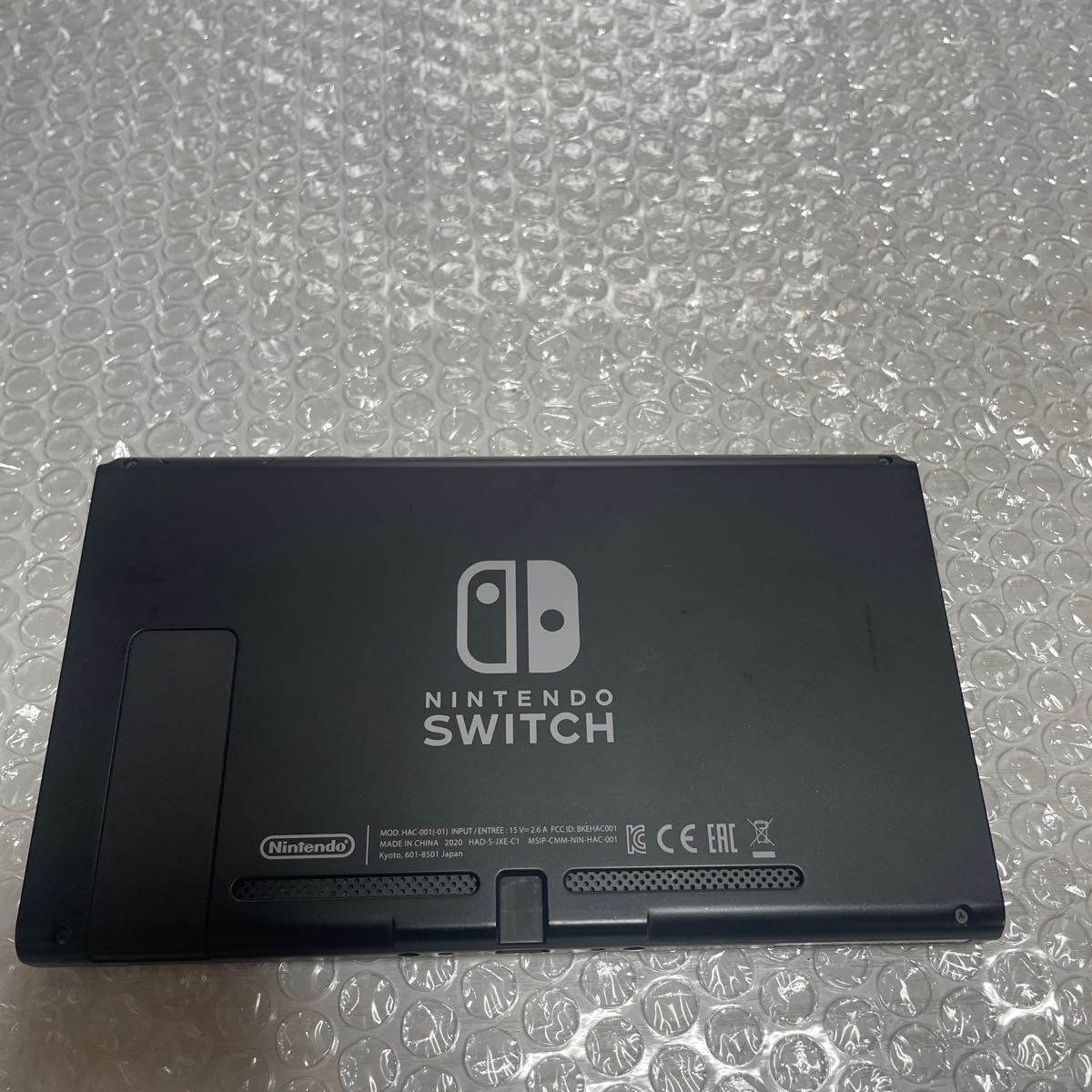 美品 Switch本体 Nintendo Switch 2020年製 ネオンレッド ジョイコン ニンテンドースイッチ