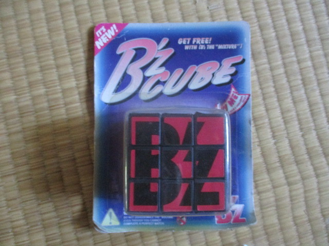B’zキューブ ルービックキューブ 立体パズル + バッチ /B'z LIVE GYM '98 SURVIVE グッズ_画像4