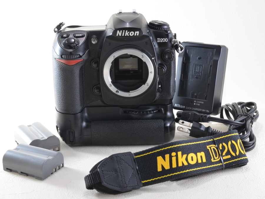 当店だけの限定モデル Nikon [動作保証☆良品☆ショット数15,273回