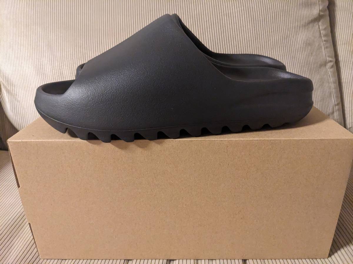 ADIDAS YEEZY SLIDE ONYX HQ  5cm US｜PayPayフリマ