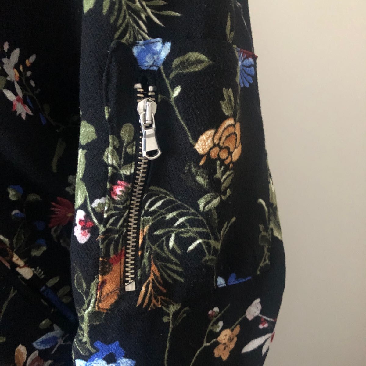 ZARA 花柄ブルゾン|Yahoo!フリマ(旧PayPayフリマ) ZARA 花柄ブルゾン|Yahoo!フリマ(旧PayPayフリマ)
