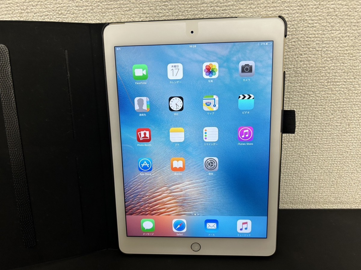 美品　A3　Apple　アップル　iPad Air2　A1567　ゴールド　タブレット　通電確認済み　初期化済み　現状品_画像2