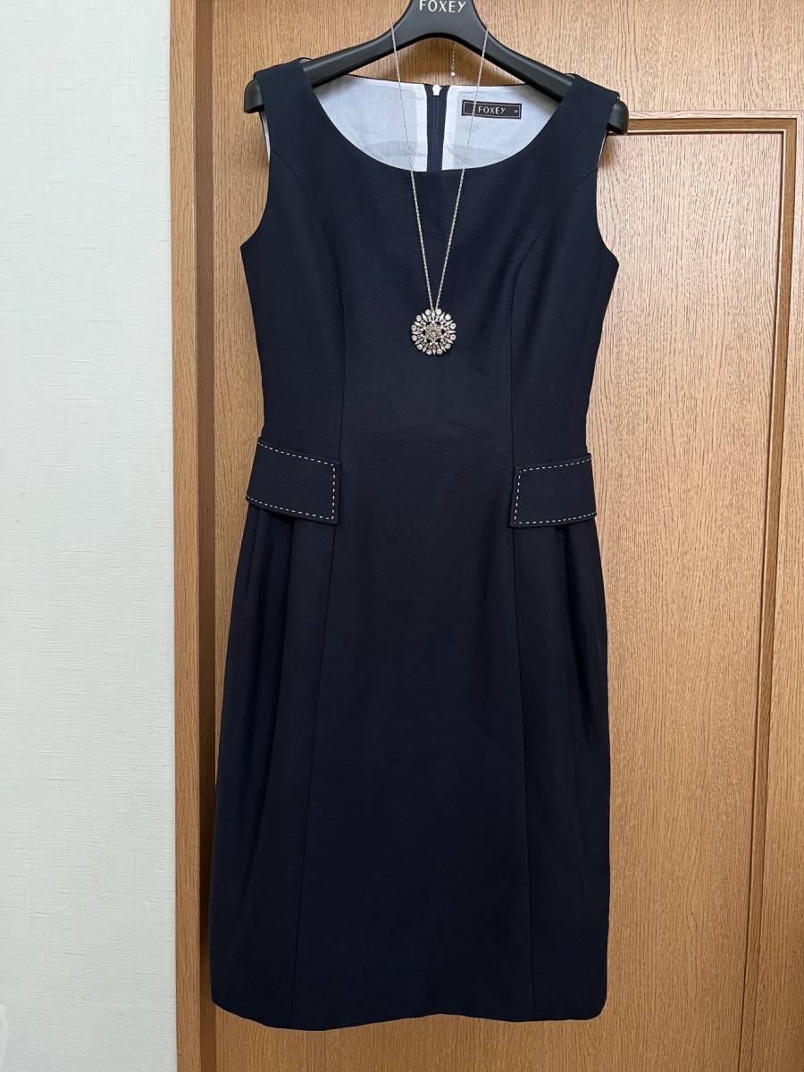 激安人気新品 FOXEY☆フォクシー☆コットンピケ☆ステッチポケットと