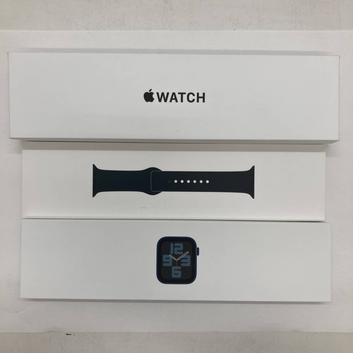 1円～】Apple Watch SE 第2世代 GPSモデル 40mm MNJT3J/A