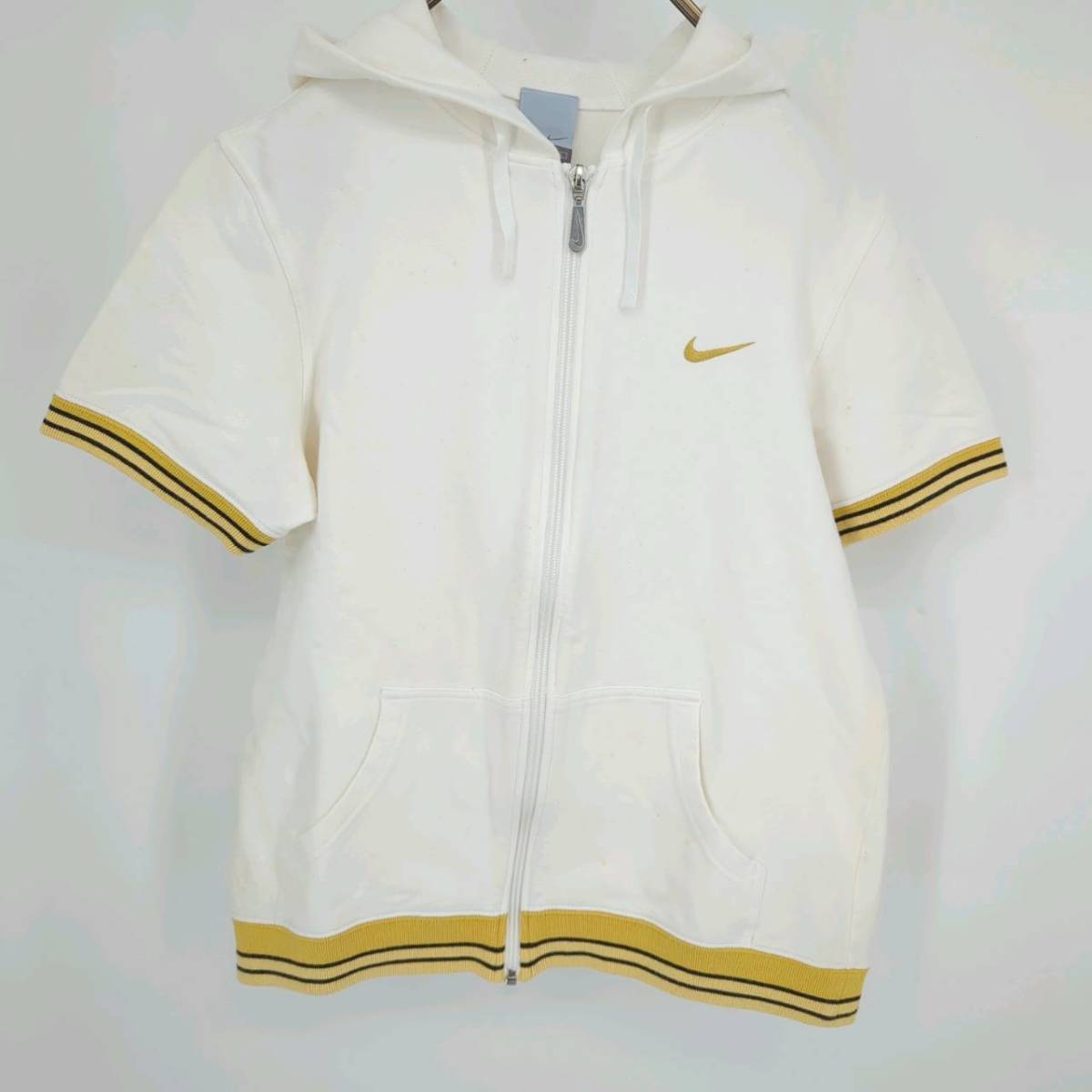 L Nike NIKE short sleeves Zip up Parker white pie ru reuse corner ultralto pa0123