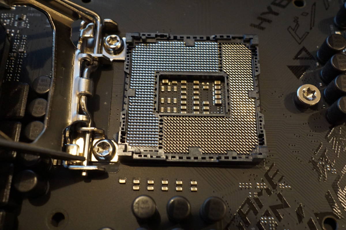Intel Core i7 9700K + ASUS ROG STRIX Z390-F GAMING セット【動作