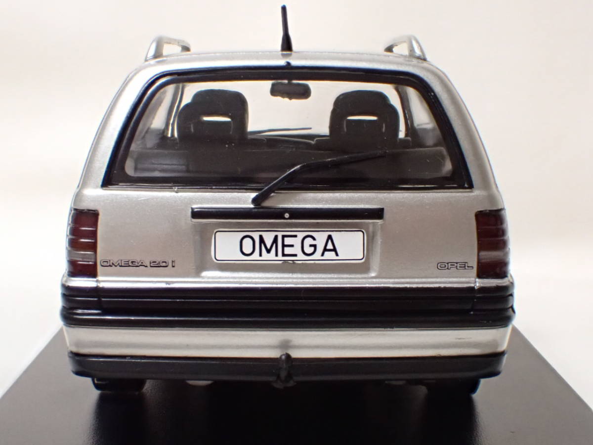 が大特価！ レア！1/24 Caravan A2 Omega オペル・オメガ・キャラバン　ワゴン　Opel 乗用車