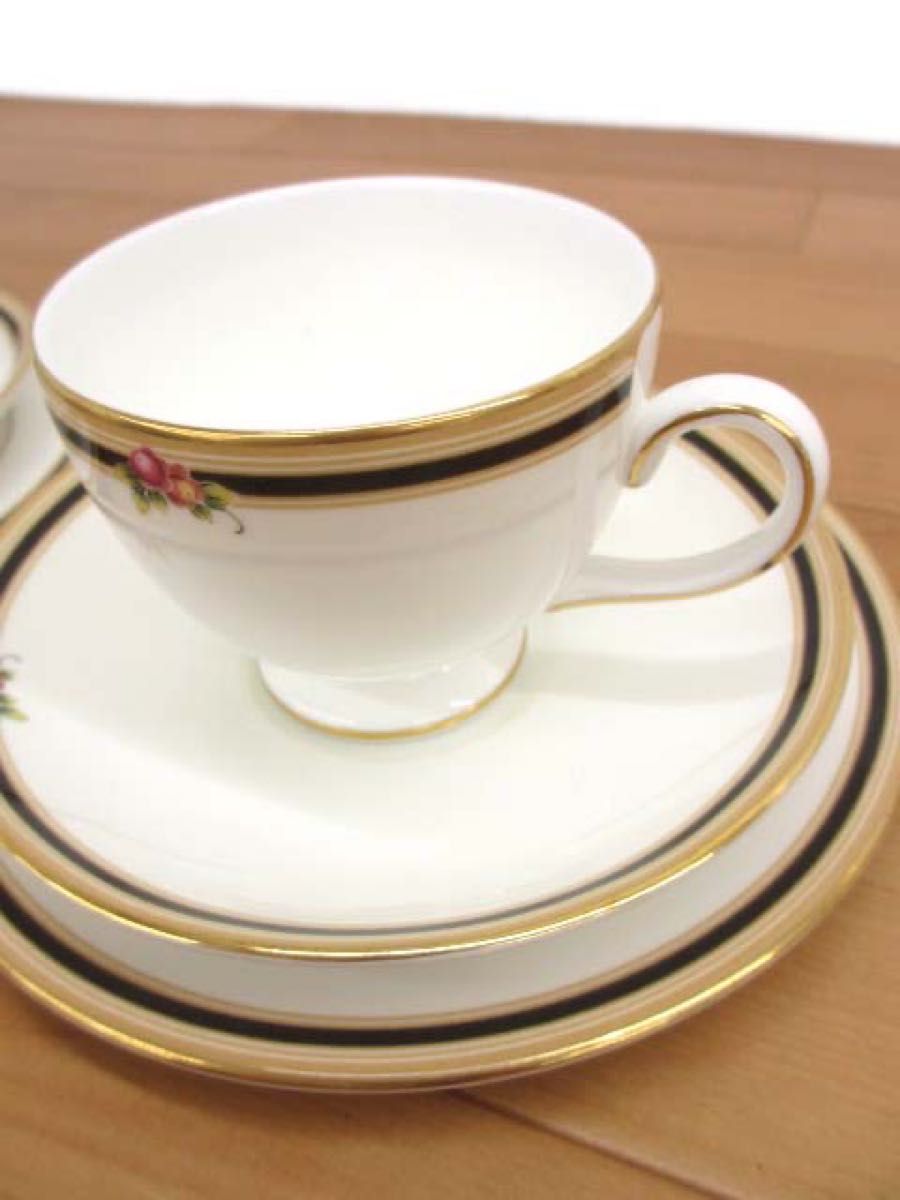 美品 ウェッジウッド WEDGWOOD クリオ CLIO トリオ 2客セット カップ