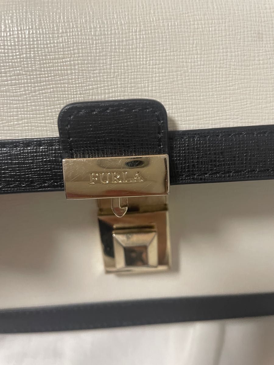 FURLA チェーンショルダーバッグ