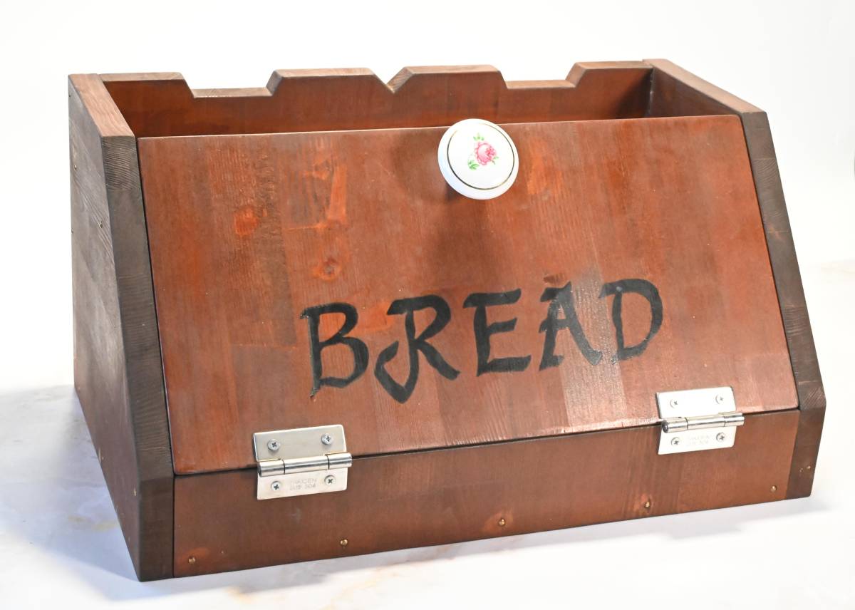 **カントリーインテリア　天然木 ブレッドケース　幅約33ｃｍ　木製 ブレッドボックス おしゃれなパンケース パン保存　調味料入れにも_画像1