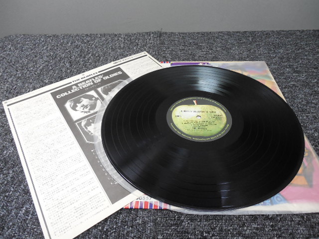 THE BEATLES ・ビートルズ / OLDIES (帯あり・国内盤) 　 　 LP盤・EAS-80557_画像4
