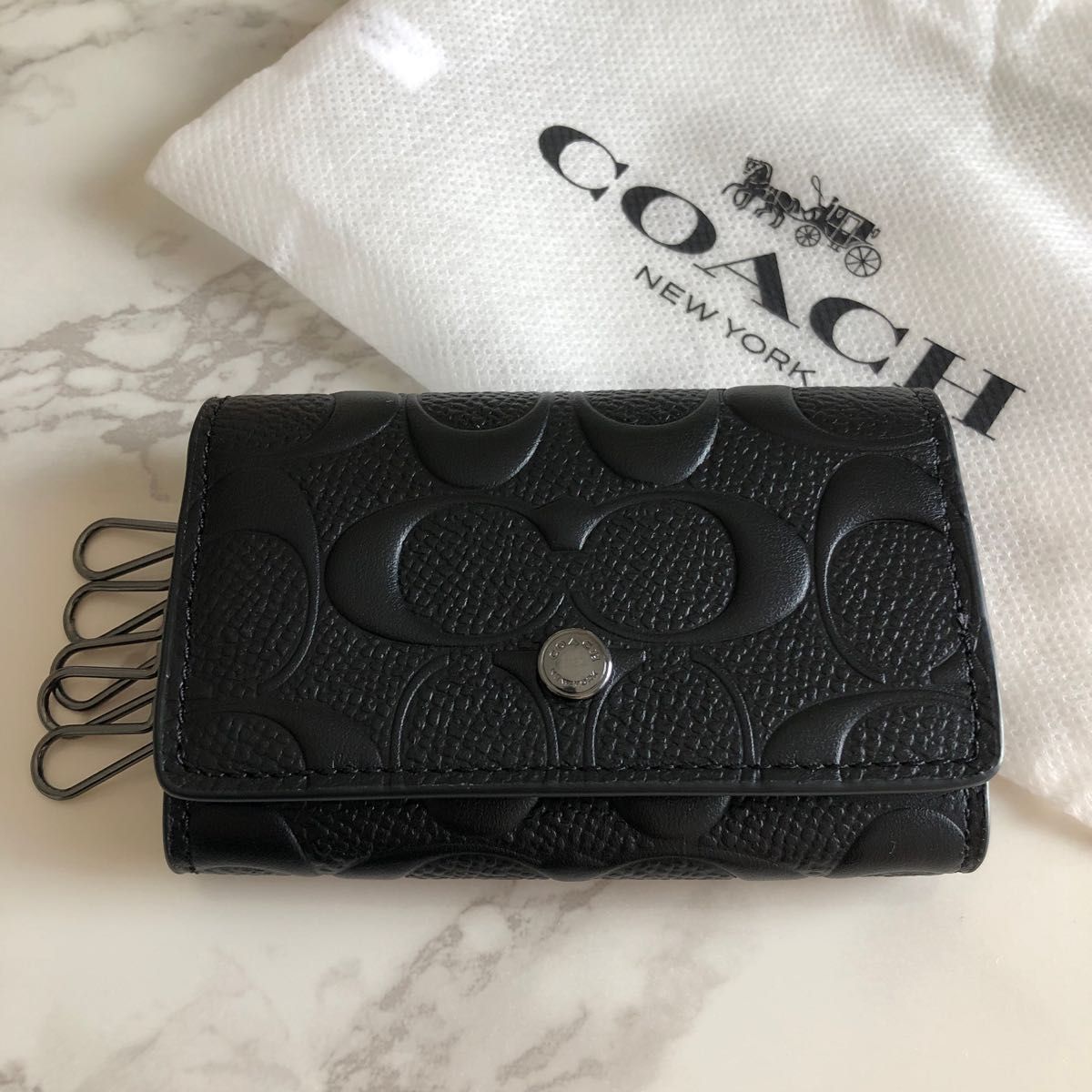 新品未使用 COACH コーチ キーケース ブラック 黒 シグネチャー