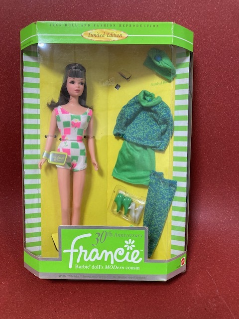 30th Anniversary Francie Barbie's 1996年 Limited Edition NIB #14608 Repro. Green