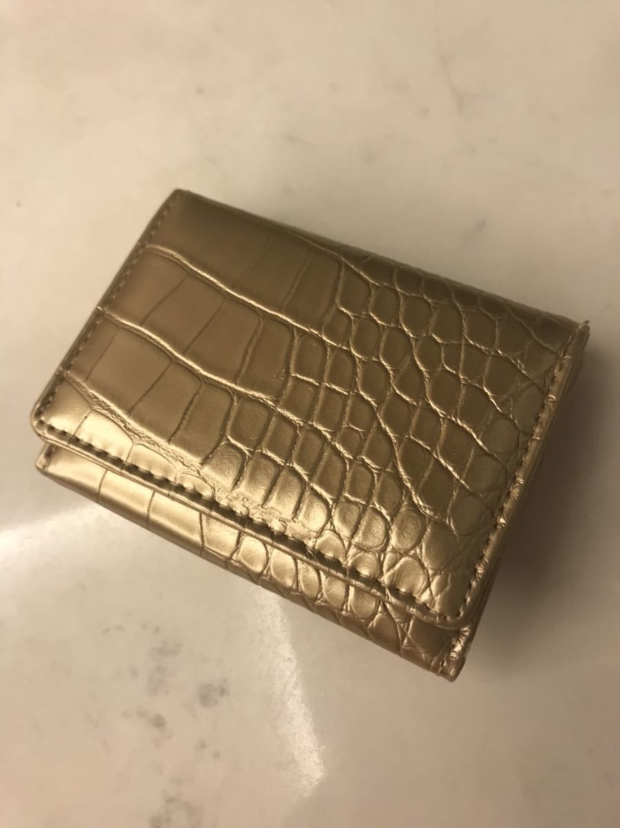 新品 手に乗る財布 コンパクト クロコ調 三つ折り財布 シャンパン ゴールド 小銭が見やすい 軽量 財布 女性 男性 レディース メンズ_お札、カード側の面です