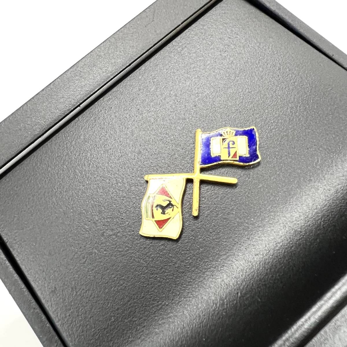 フェラーリF355 灰皿 リペア済 Ferrari Ashtray 送料無料|Yahoo フェラーリF355 灰皿 リペア済 Ferrari Ashtray 送料無料|Yahoo