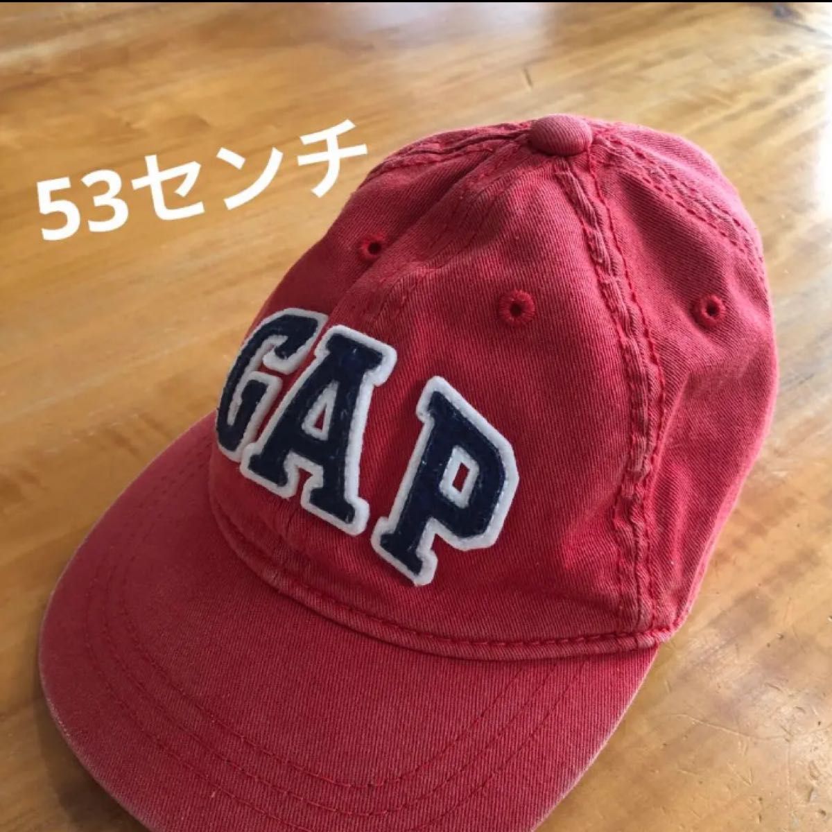 Gap   ロゴ入り　帽子　キャップ　53センチ　キッズ　レッド