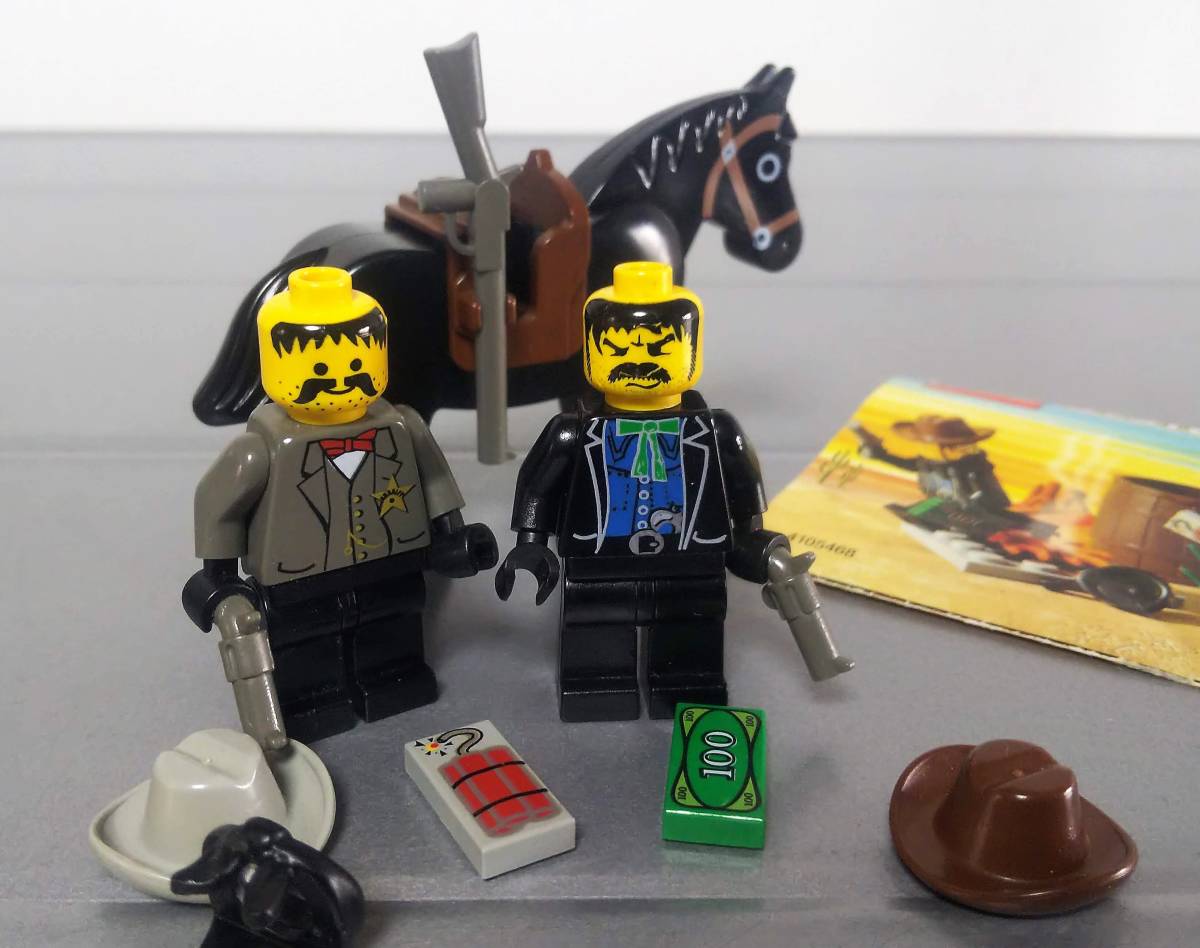 ※説明書とフィグのみ　部品取り用 レゴ LEGO ウエスタン 6712 Sheriff's Showdown ワイルドゴメスと保安官ビリーの決闘 ミニフィグ 馬_画像2