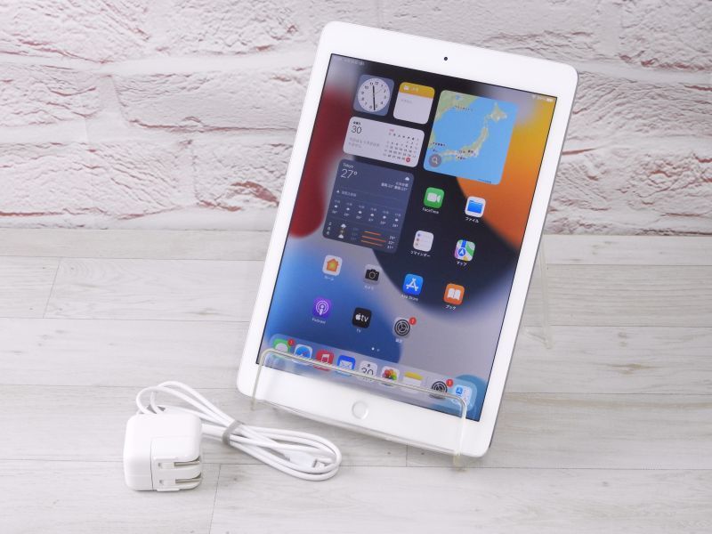 Bランク Apple iPad Air2 9.7インチRetinaディスプレイ 32GB シルバー Wi-Fiモデル