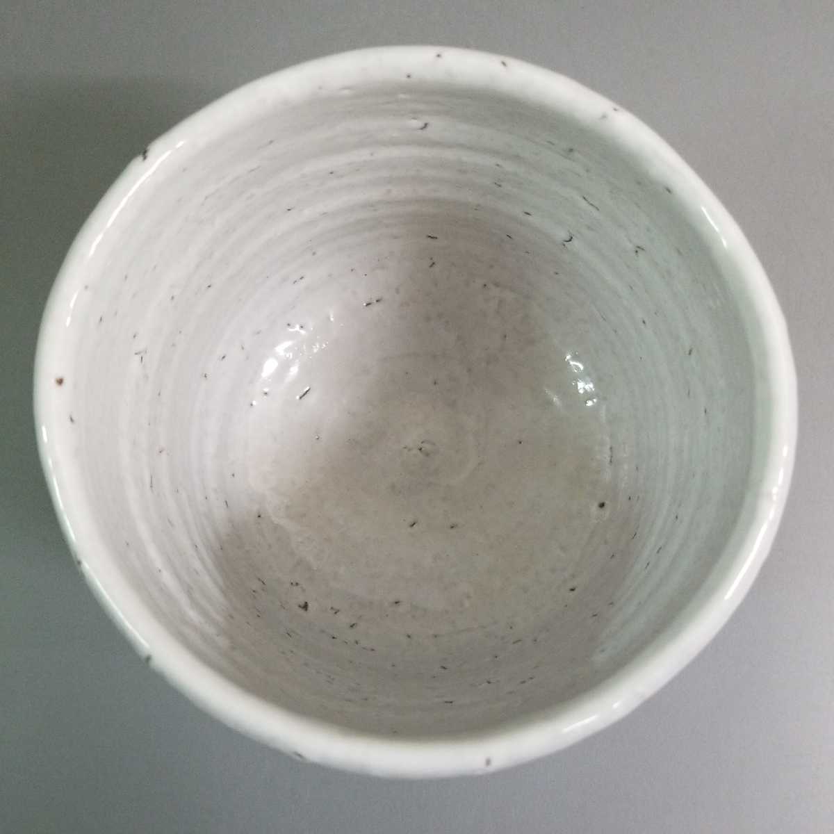 電61）萩焼 白萩 筒茶碗 大きめの湯飲み　湯呑み 未使用新品 同梱歓迎_画像4