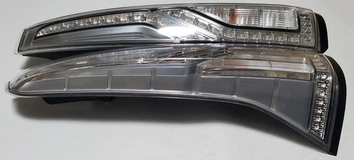 日産 セレナ・HFC26 純正 最終後期 テールランプ/テールライト ASSY 左右 LED ハイウェイスター 220-23682 美品 低走 2016年 FC26/FNC26_画像7