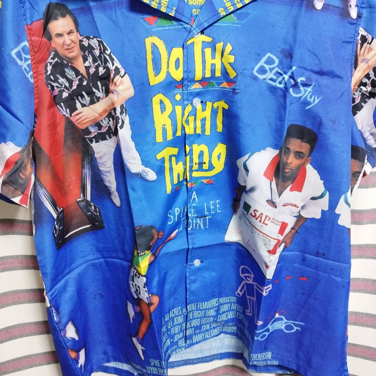 希少★映画『ドゥザライトシング』 Do the right thing 半袖シャツ【XLサイズ】Public Enemy 新品輸入品 開襟 総柄デザイン アロハの画像3