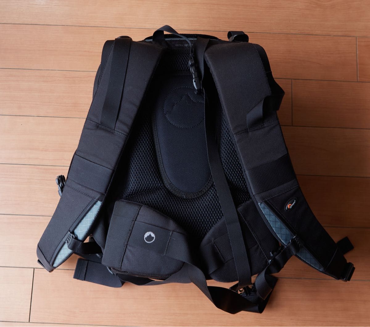 lowepro vertex 100 AW カメラバッグ　リュック