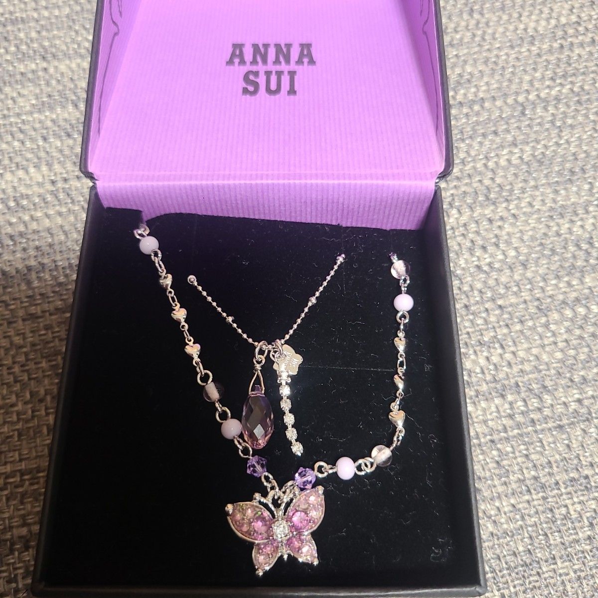 美品　ANNA SUI アナスイ ネックレス バタフライ 箱付き 石　2本