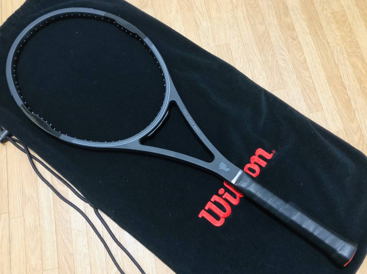 送料無料　極美品 Wilson PROSTAFF RF 85 MIDSIZE Black in Black　ウィルソン プロスタッフ ロジャー・フェデラー 85 　2017限定モデル　_画像3