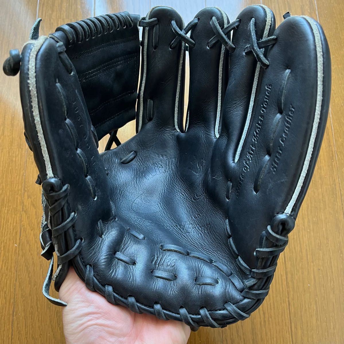 ナイキ 硬式 軟式 不明 大人用 グローブ グラブ 内野用 美品 ナイキ 硬式 軟式 不明 大人用 グローブ グラブ 内野用 美品