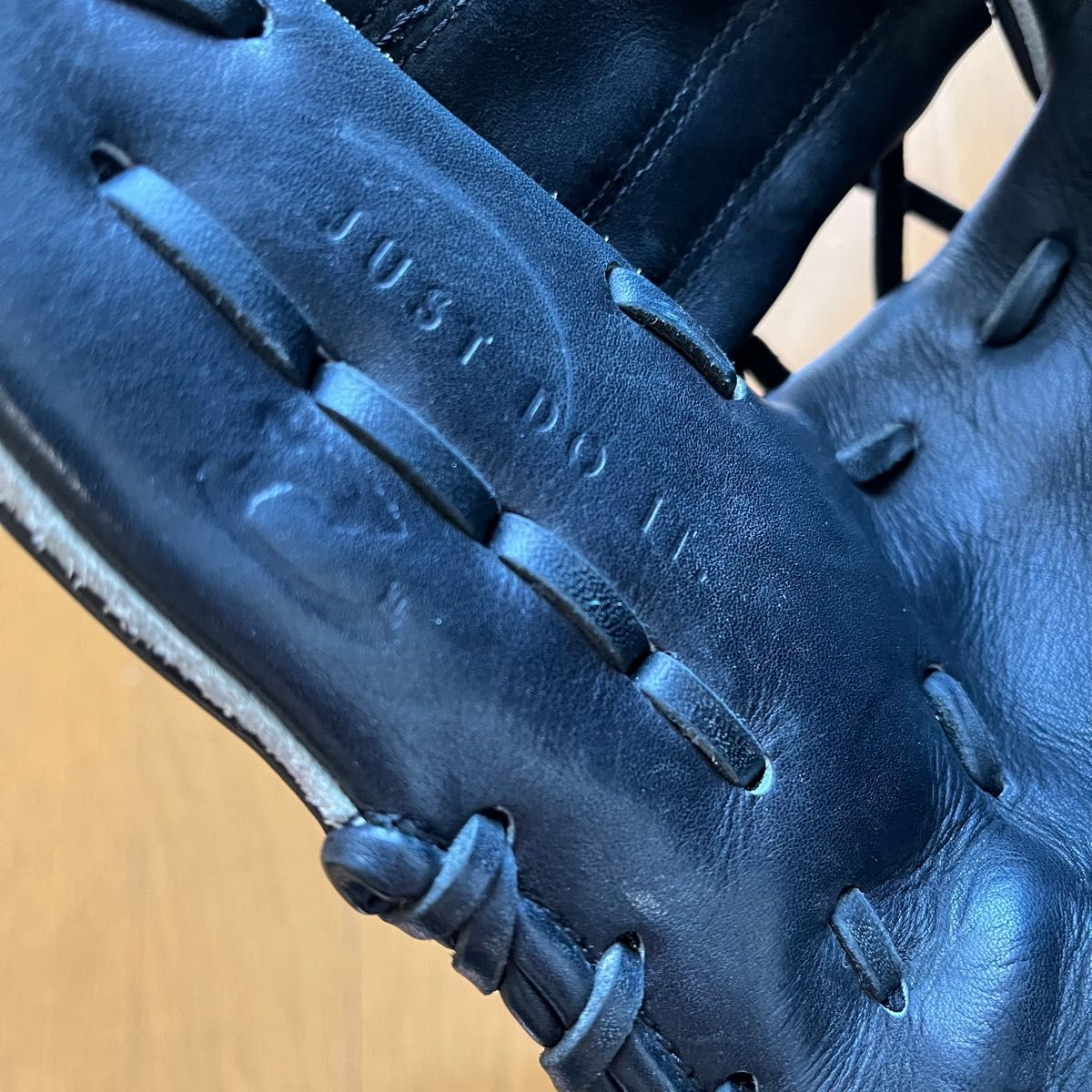 ナイキ 硬式 軟式 不明 大人用 グローブ グラブ 内野用 美品 ナイキ 硬式 軟式 不明 大人用 グローブ グラブ 内野用 美品