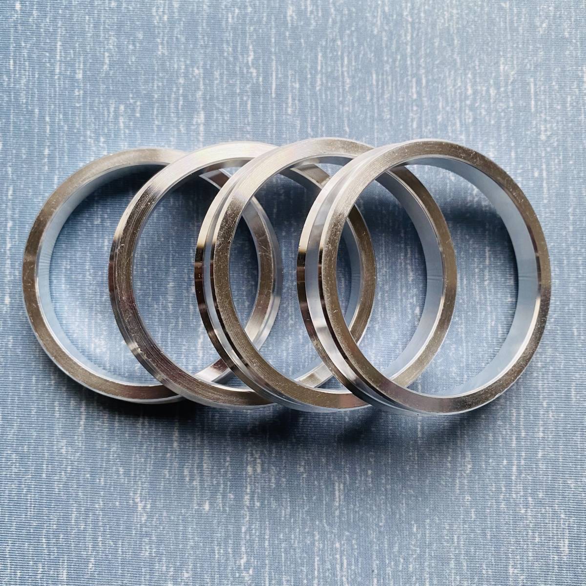 [Бесплатная доставка] Новое продвижение алюминия с Hub Ring Inc. 66,6 мм → 57,1 мм 4 штуки установлены Audi audi Volkswagen Mercedes -Benz L