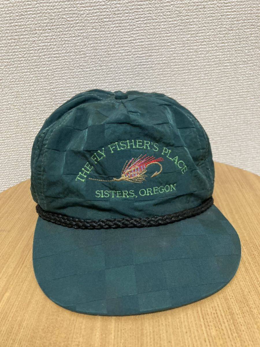 90's USAヴィンテージ THE FLY FISHER'S PLACE OREGON キャップ 帽子 / 企業 キャップ 90年代 緑　刺繍