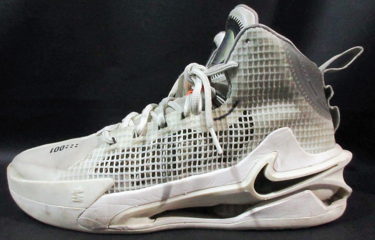 定価24,200円 NIKE ナイキ エア ズーム AIR ZOOM G.T. JUMP SUMMIT WHITE CZ9907-101 スニーカー バスケットシューズ 難有ジャンク_画像2