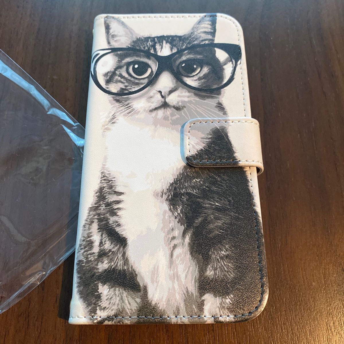 【在庫売り尽くし】 iPhoneケース スマホケース カバー 手帳型 iPhone12 12pro ケース 猫 めがね スマホ